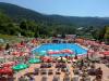 Плажът гъмжи от посетители в горещите дни - оазис в полите на Витоша