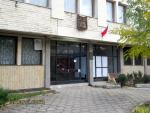 Гласуването се провежда в сградата на кметството - залата на втория етаж